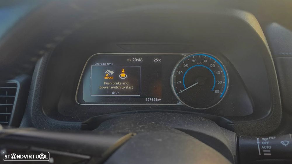Nissan Leaf N-Connecta - 10