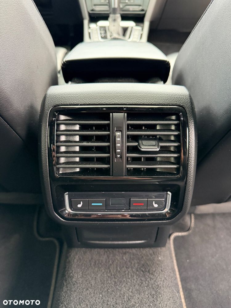Volkswagen Arteon 2.0 TDI 4Motion R-Line DSG - 14