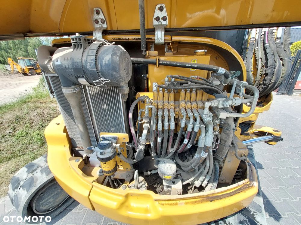 Caterpillar 305E2 - 11