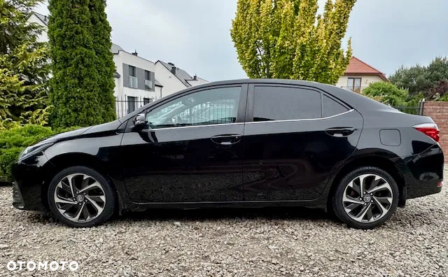 Toyota Corolla - 2
