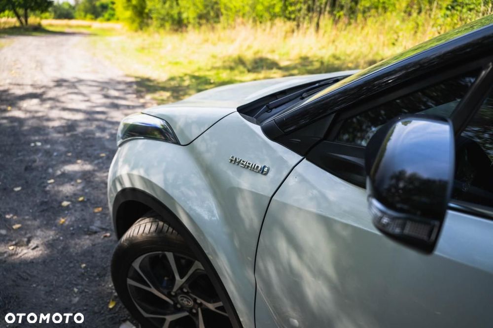 Toyota C-HR - 11