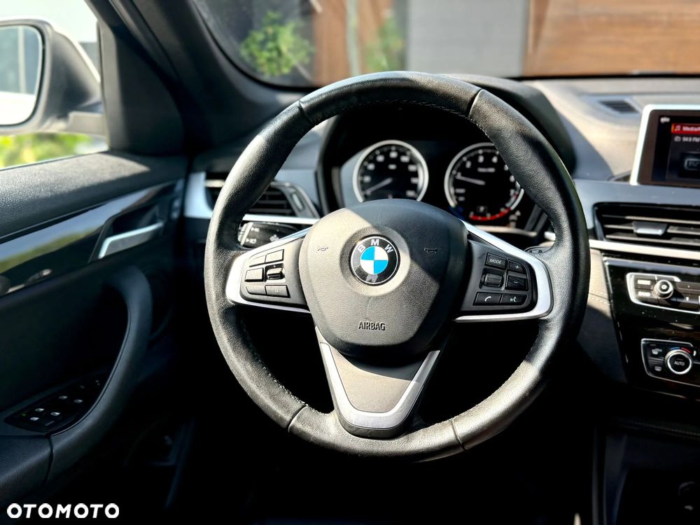BMW X1 xDrive25i Advantage - 17