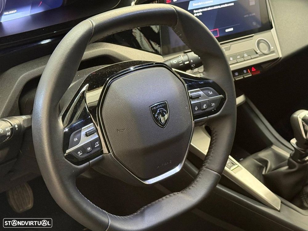 Peugeot 308 1.2 PureTech Active Pack - 12