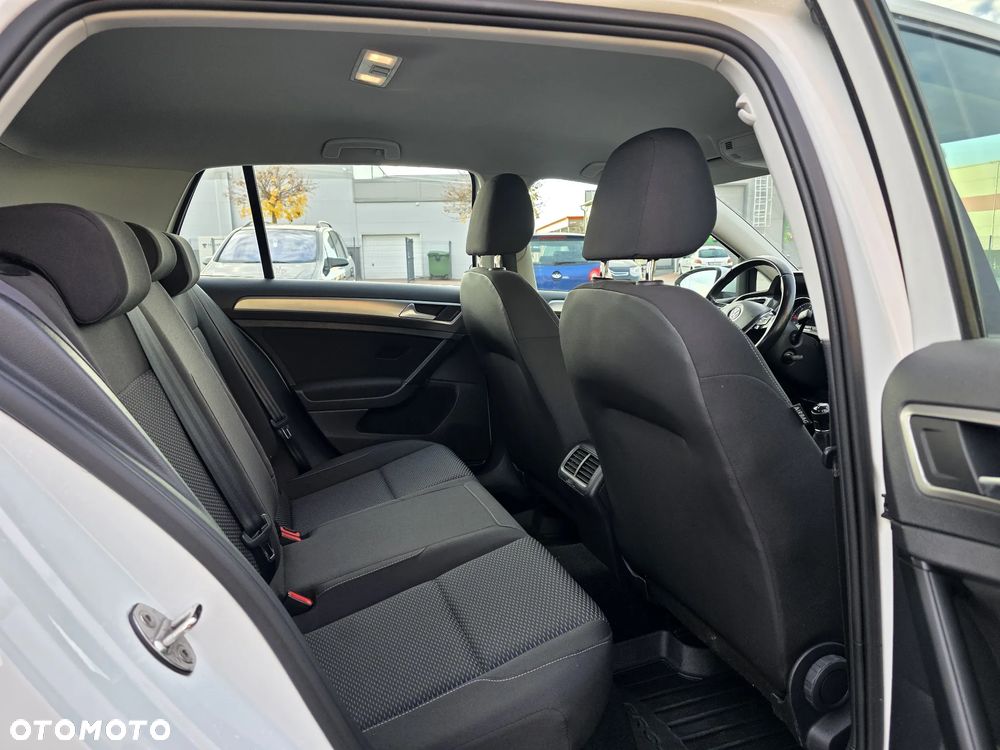 Volkswagen Golf VII 1.6 TDI BMT Trendline - 13