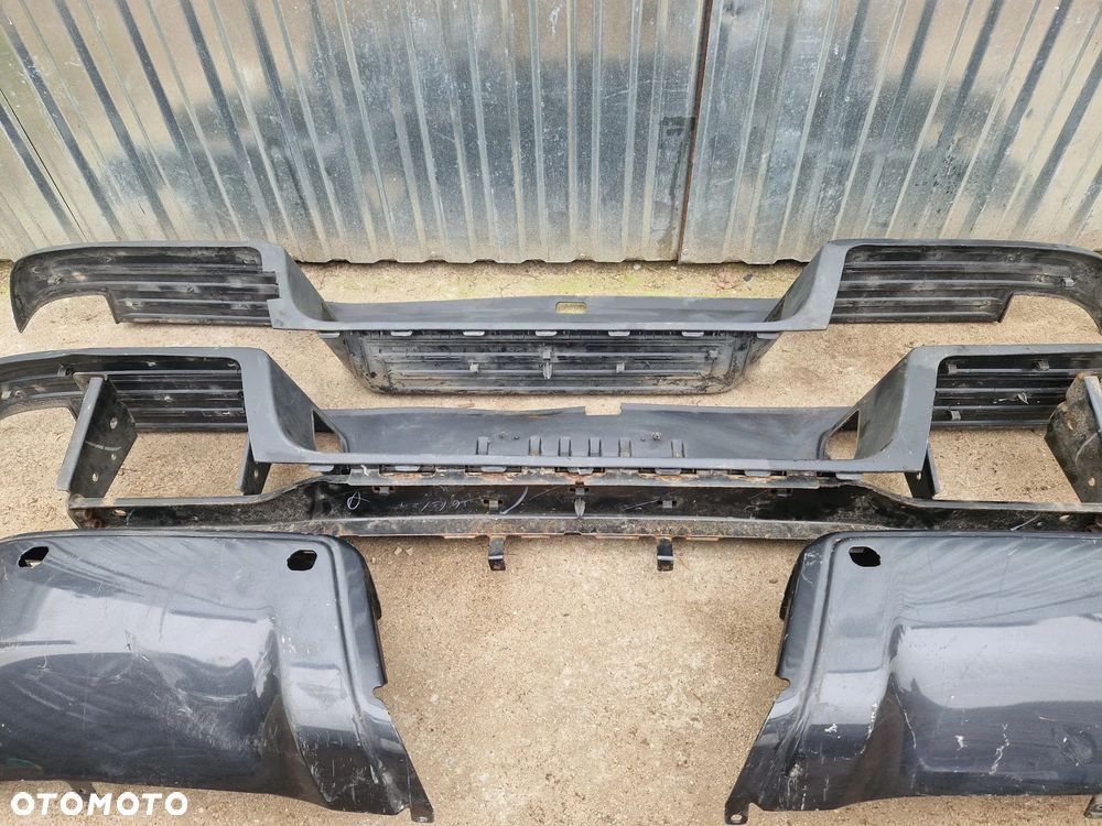 Ford Ranger IV Zderzak Tył Tylny stopień - 1