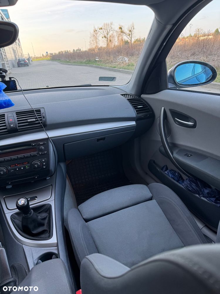 BMW Seria 1 118d - 14