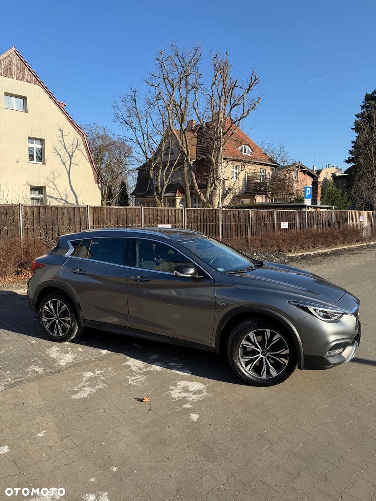 Infiniti QX30 - 2