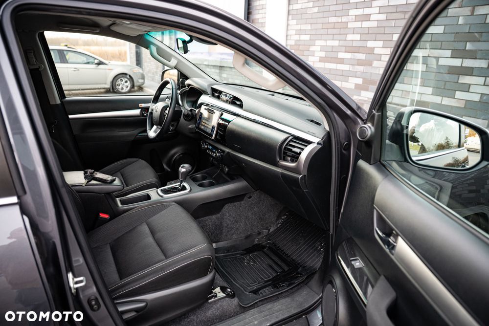 Toyota Hilux 2.4 D-4D Double Cab SR5 4x4 - 20