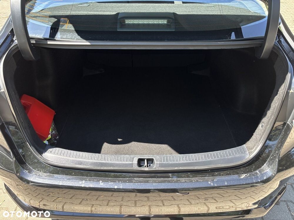 Toyota Corolla 1.8 Hybrid Active - 13