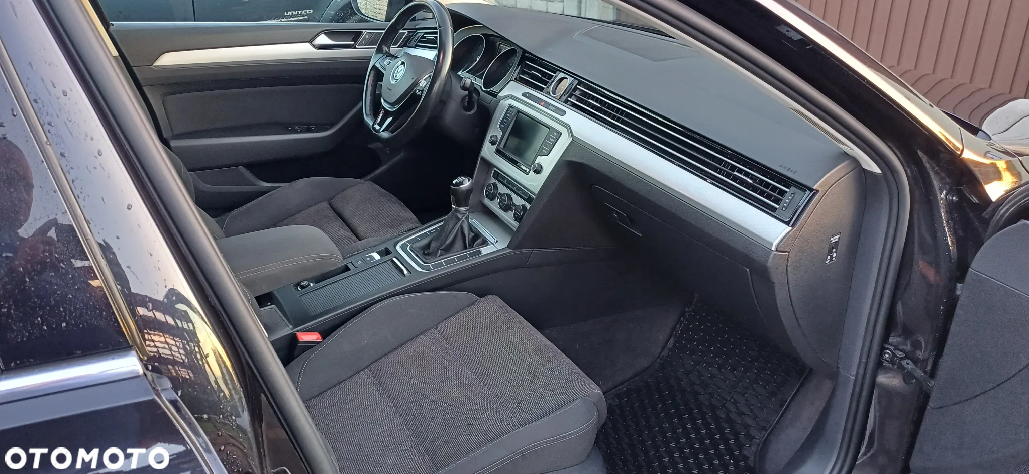 Volkswagen Passat 1.6 TDI BMT Comfortline - 9