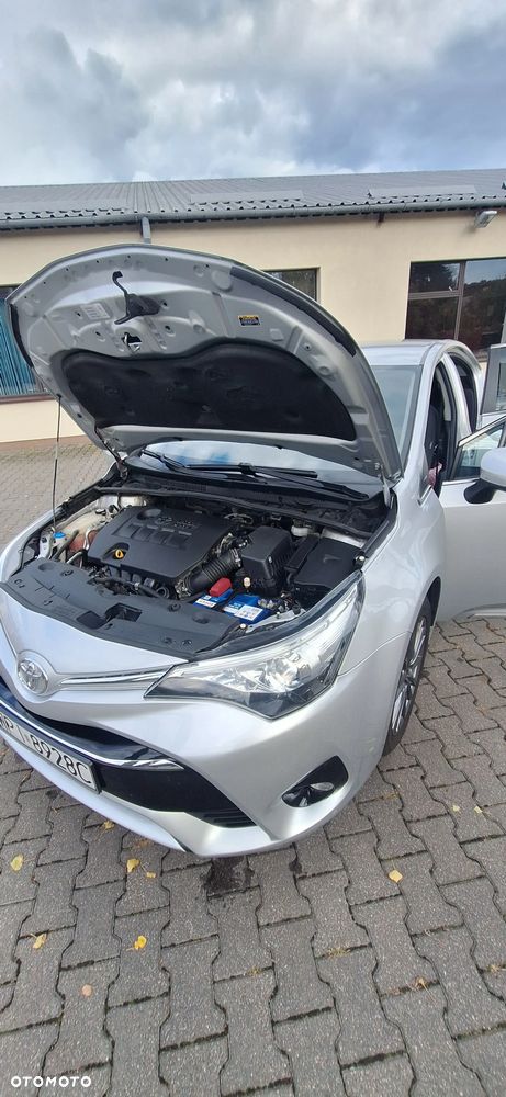 Toyota Avensis - 25