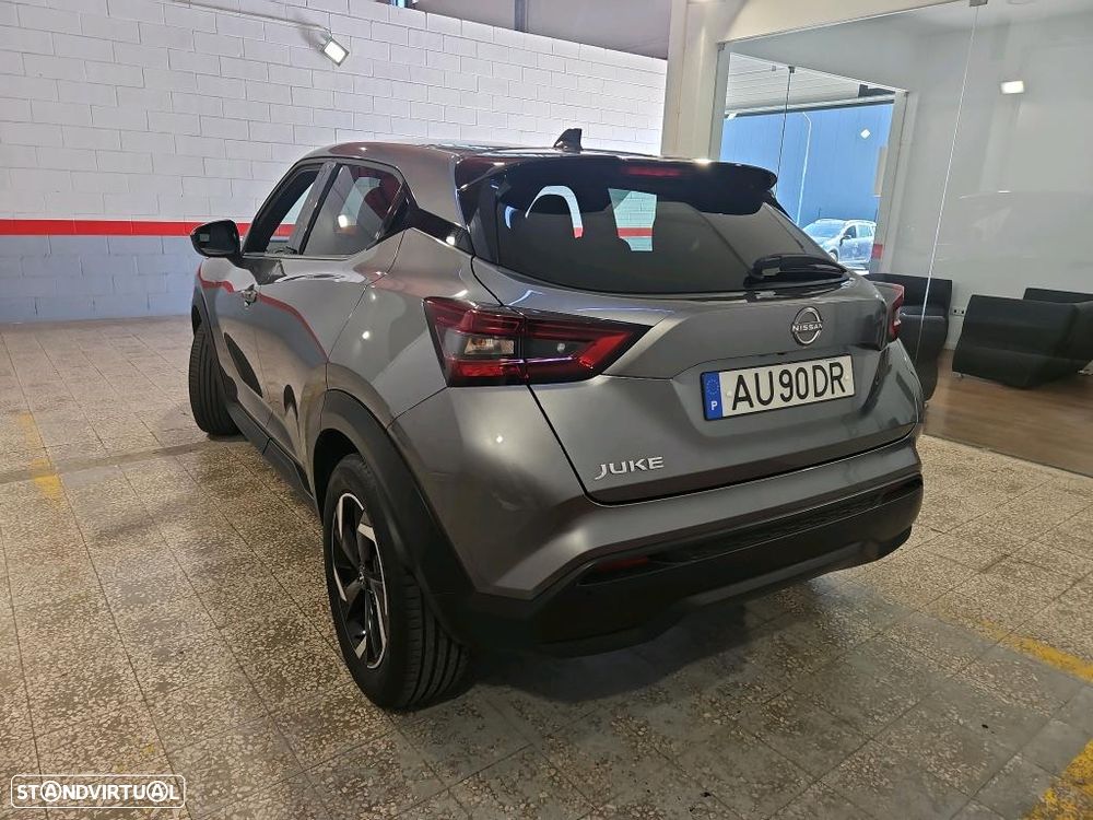 Nissan Juke 1.0 DIG-T N-Connecta DCT - 2