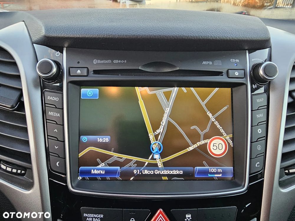 Hyundai i30 1.6 GDI BlueDrive Go - 23
