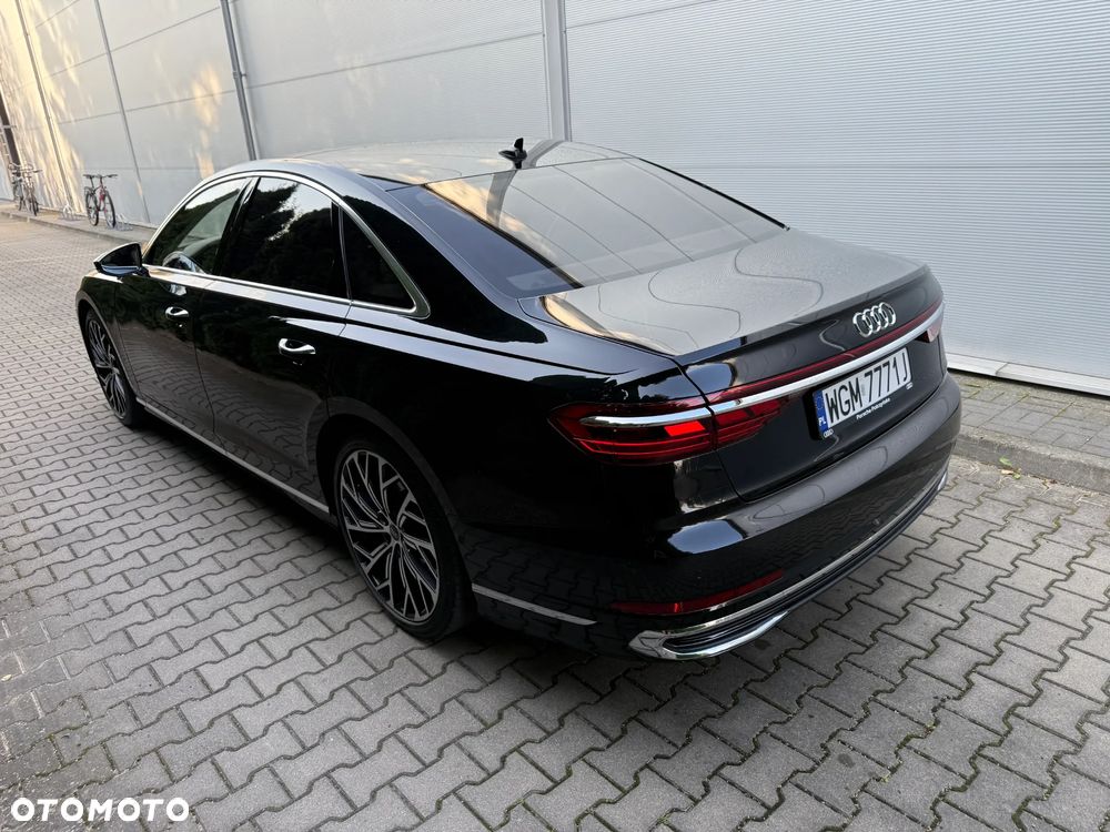 Audi A8 - 12