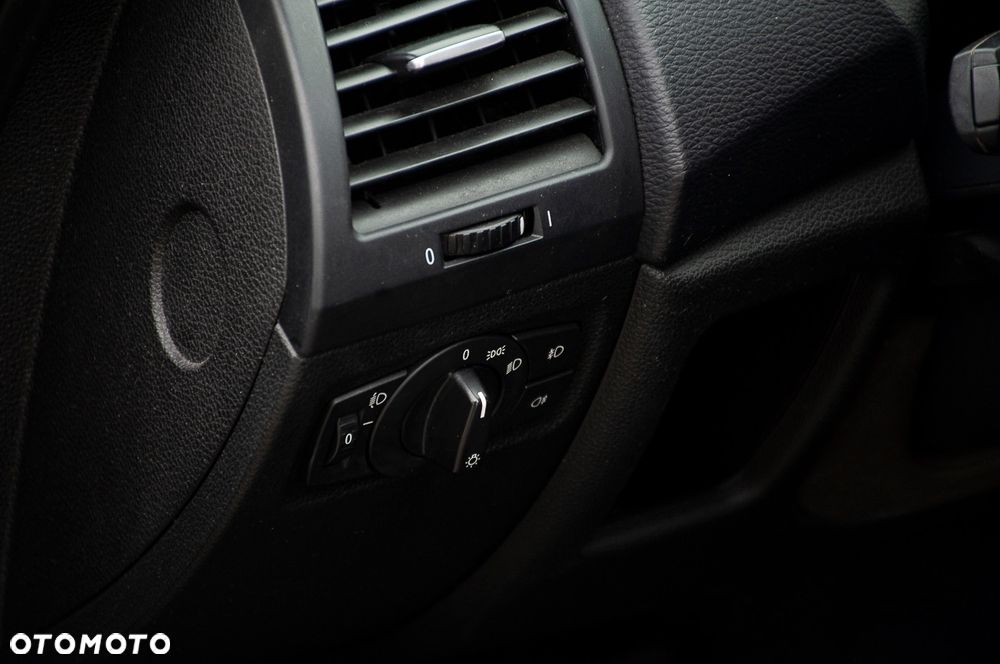 BMW Seria 1 118d - 28