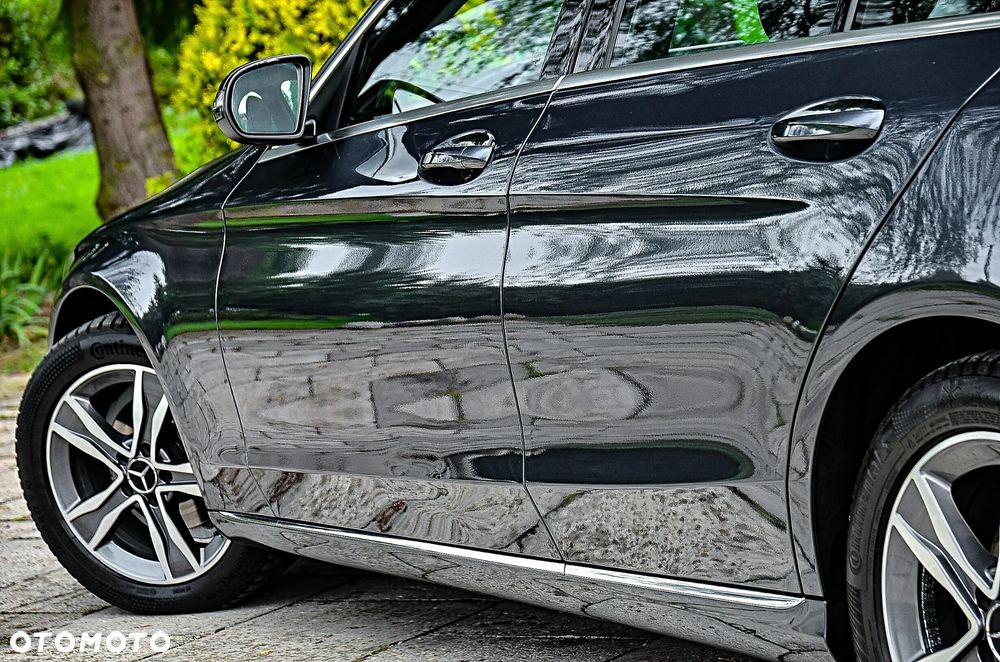 Mercedes-Benz Klasa C 180 T 7G-TRONIC Exclusive - 18
