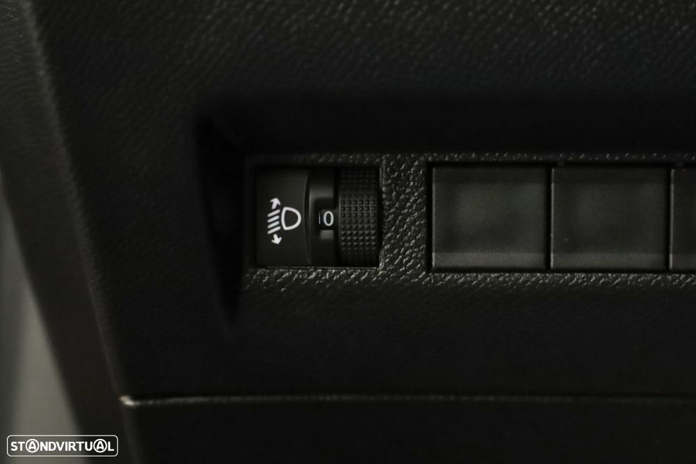 Peugeot 2008 1.2 PureTech Allure - 20