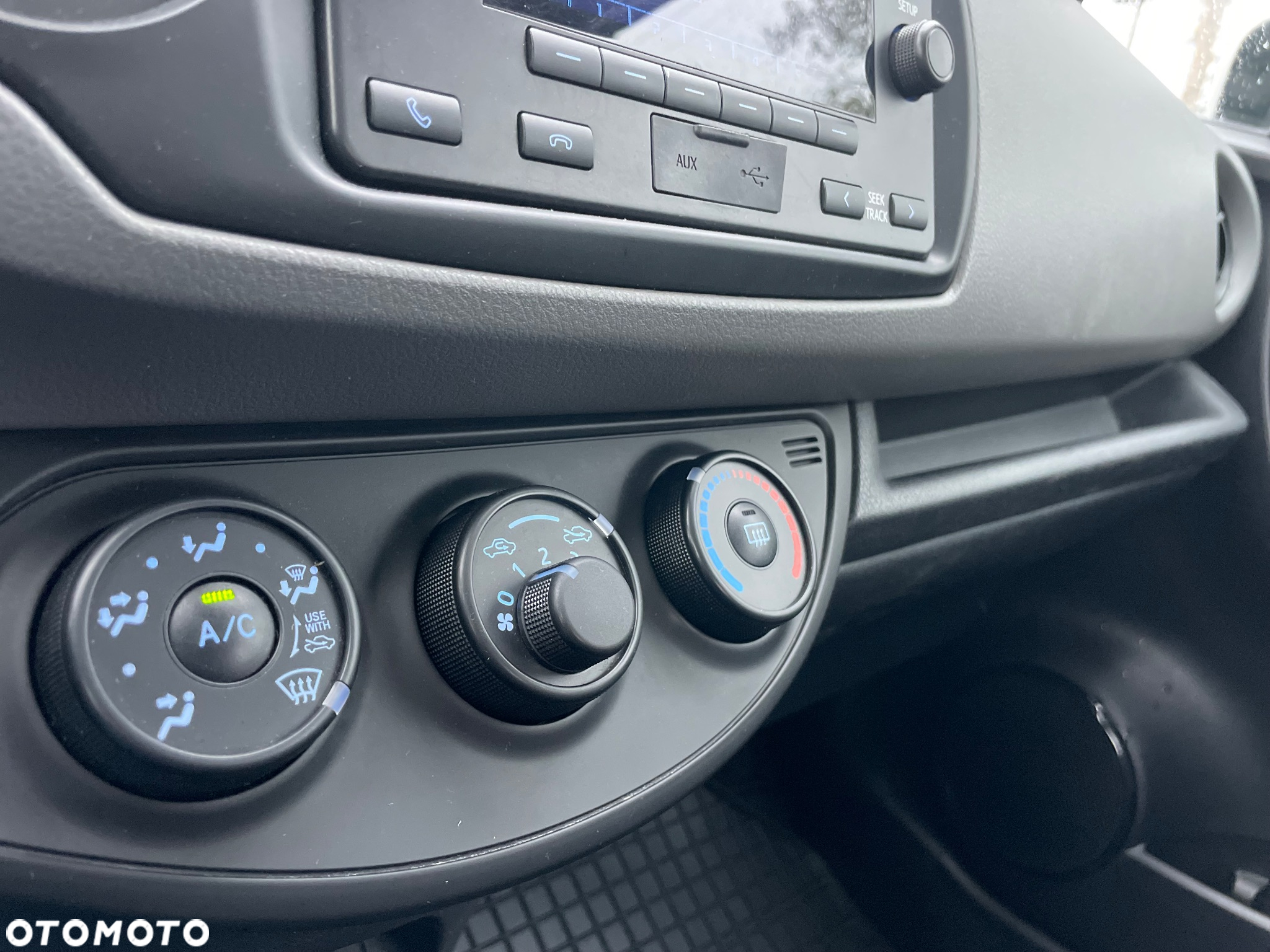 Toyota Yaris 1.0 Active - 29