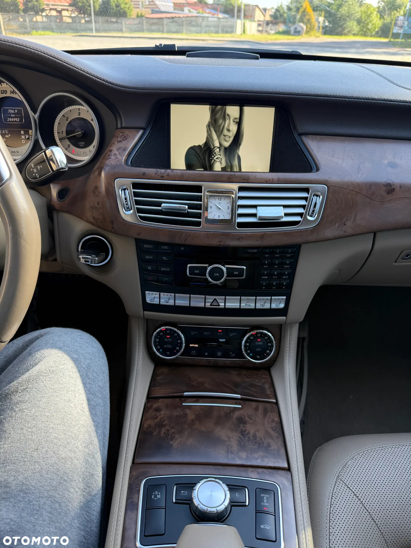 Mercedes-Benz CLS 350 CDI 4-Matic BlueEff - 26