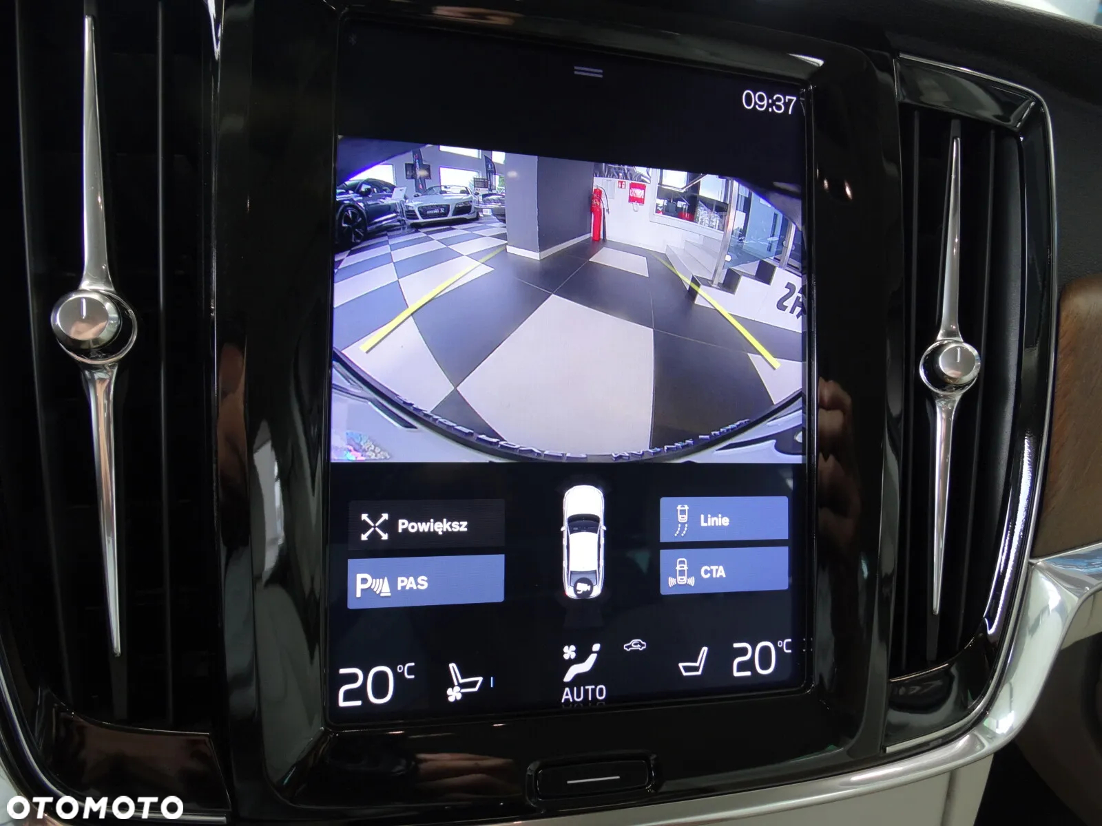 Volvo S90 T4 Momentum Pro - 30