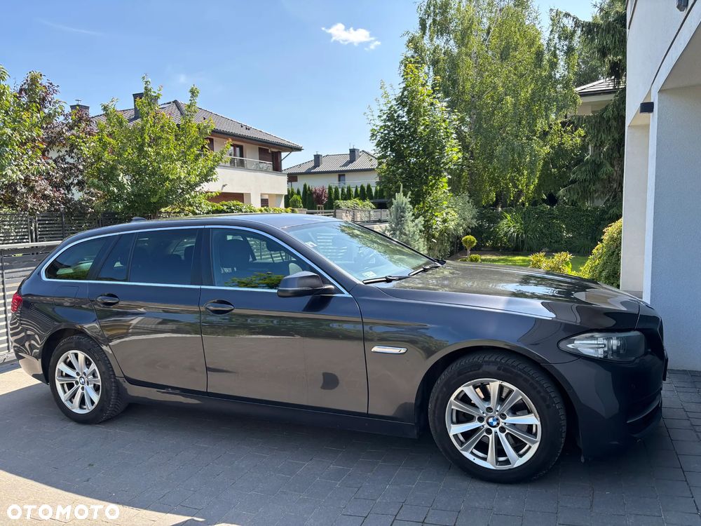 BMW Seria 5 520d xDrive Luxury Line - 1
