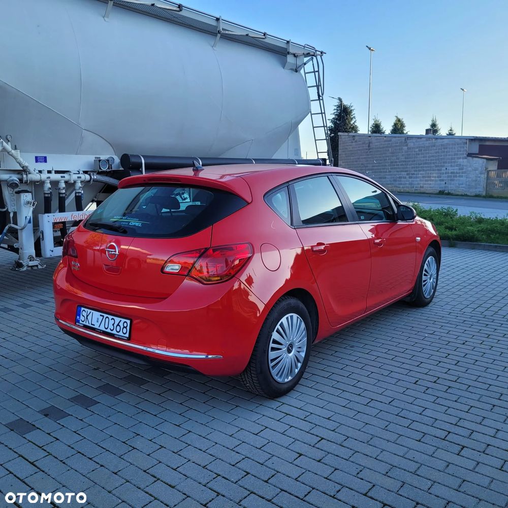 Opel Astra - 4