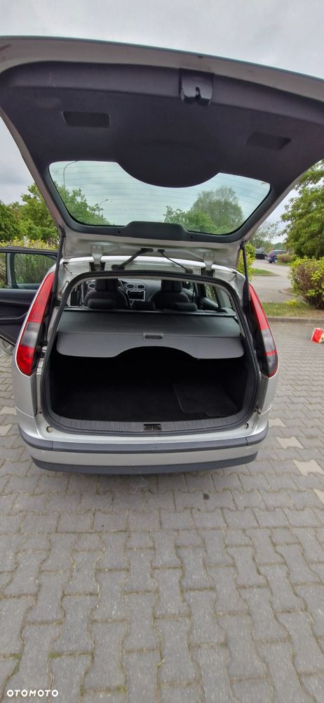 Ford Focus 1.6 TDCi DPF Ambiente - 9