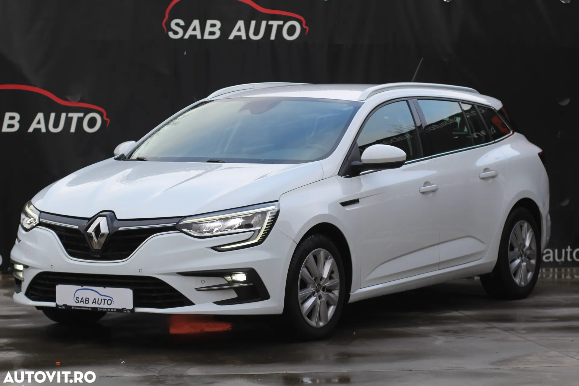 Renault Megane Grandtour BLUE dCi 115 BUSINESS EDITION - 4