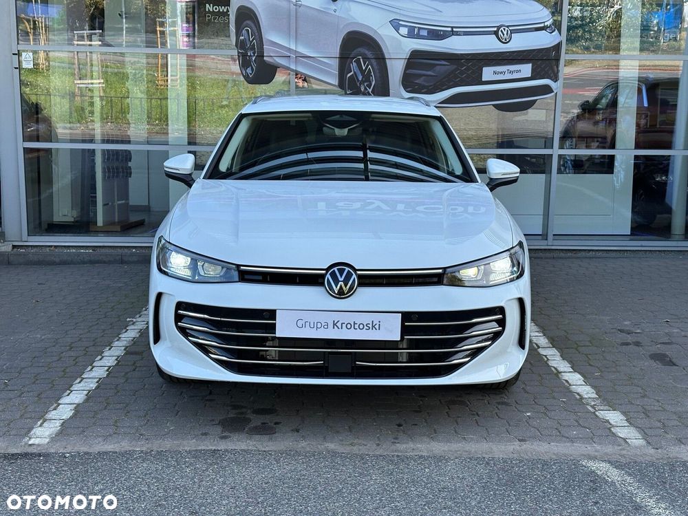 Volkswagen Passat 1.5 TSI EVO Elegance DSG - 2