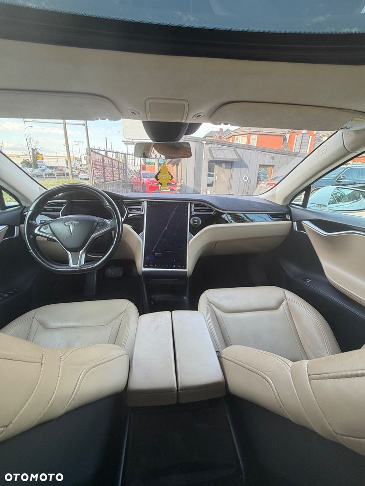 Tesla Model S Long Range Plus - 5