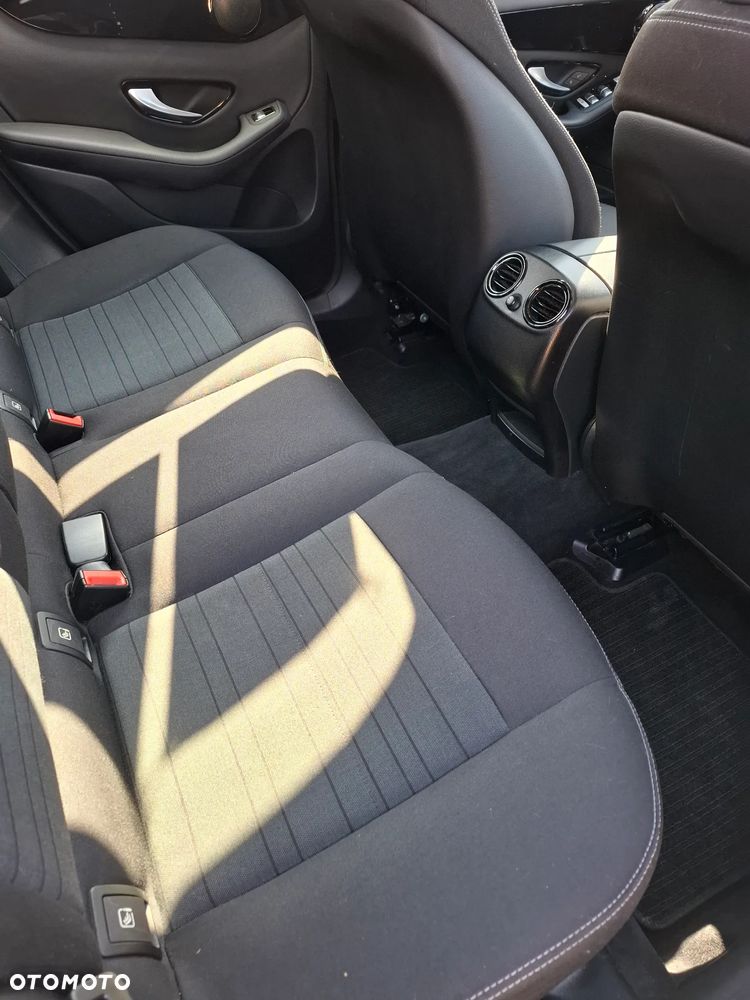 Mercedes-Benz GLC - 11