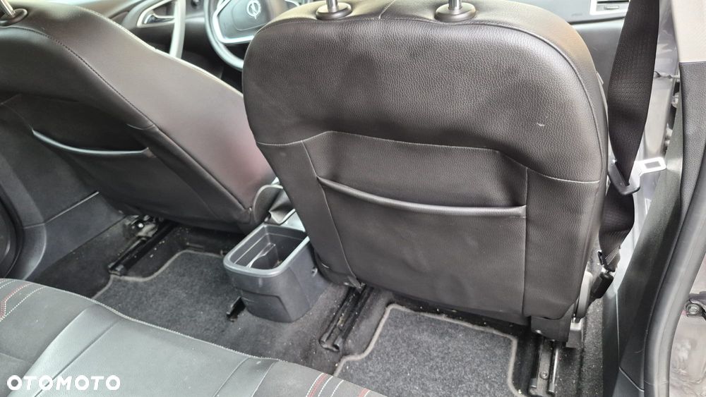 Opel Astra 1.4 Enjoy - 9
