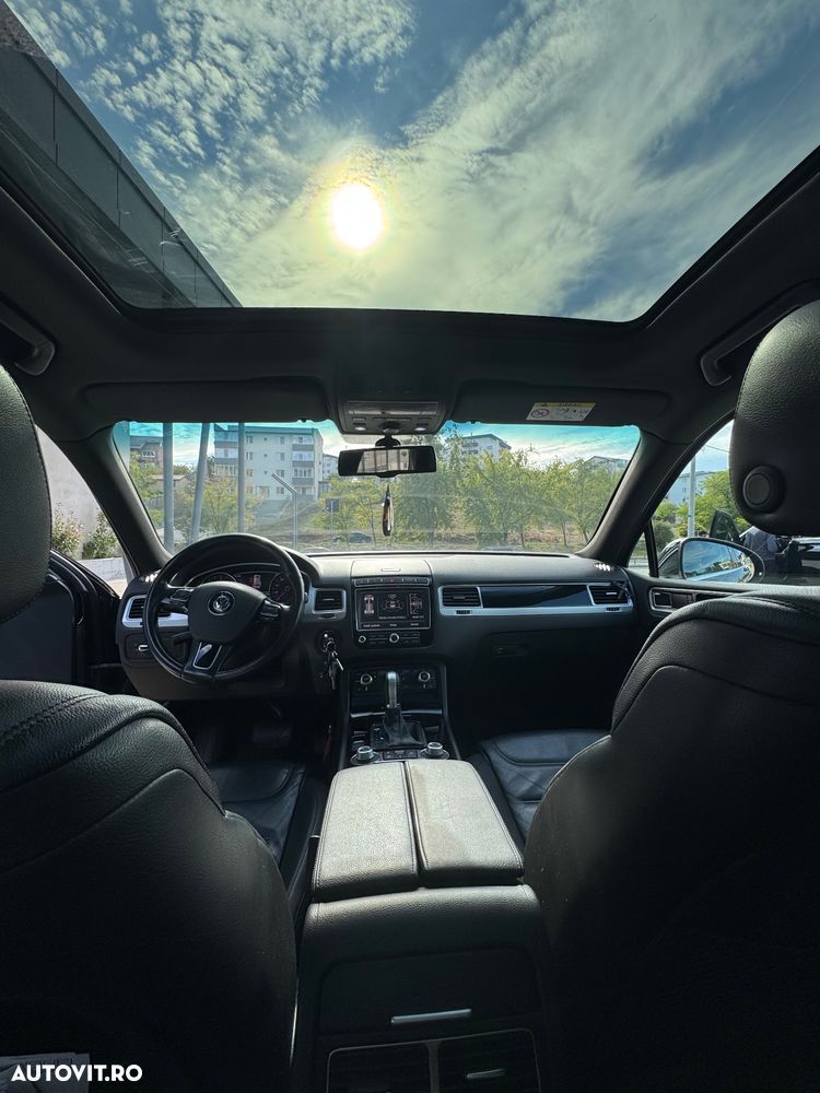 Volkswagen Touareg - 12