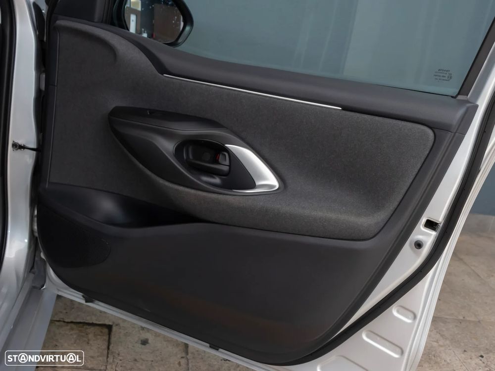 Toyota Yaris 1.5 HDF Comfort Plus - 11