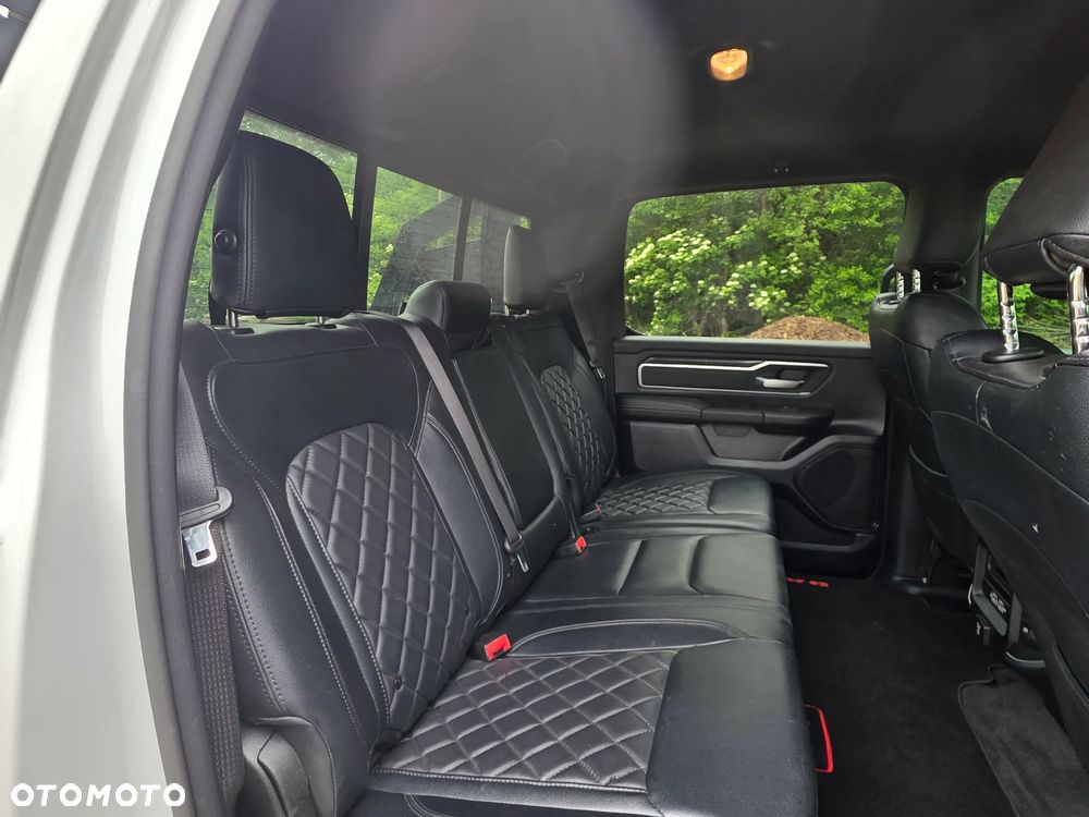 RAM 1500 5.7 Crew Cab Bighorn - 35