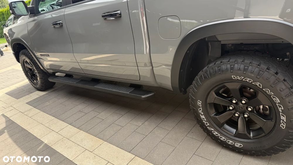 Dodge RAM - 9