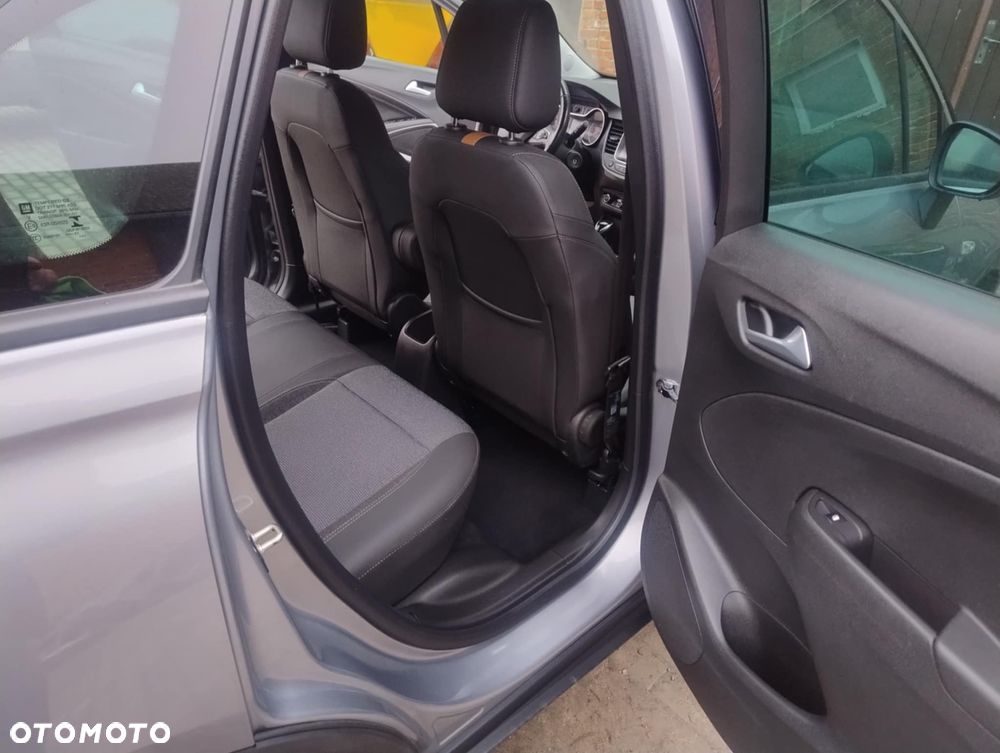 Opel Crossland X - 17
