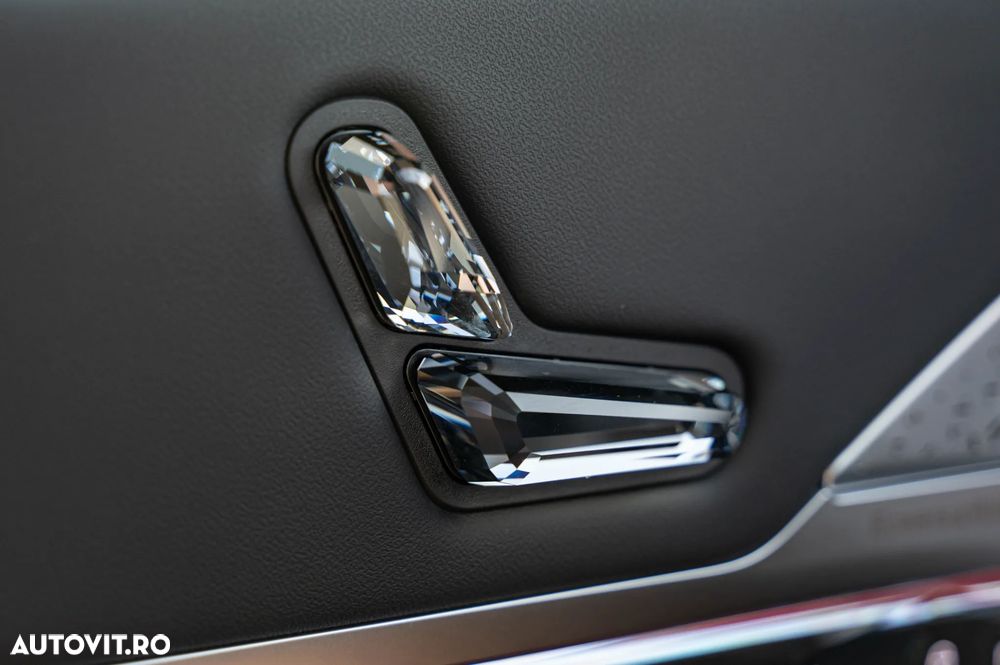 BMW Seria 7 - 26