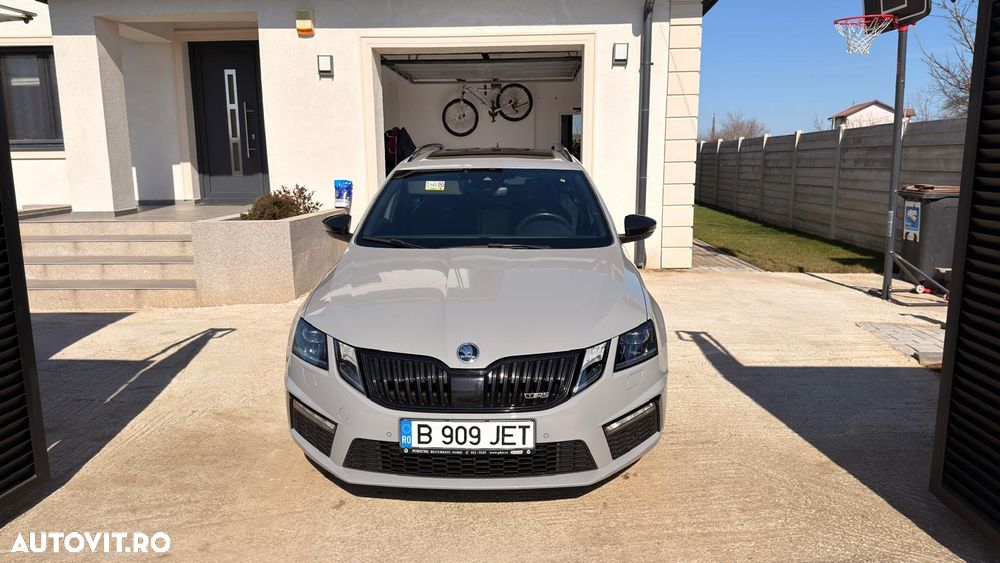 Skoda Octavia 2.0 245 TSI DSG RS - 11