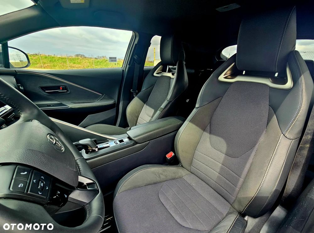 Toyota C-HR 2.0 Hybrid Dynamic Force Executive - 14