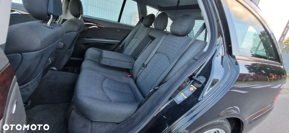 Mercedes-Benz Klasa E 200 Kompressor T Elegance - 9