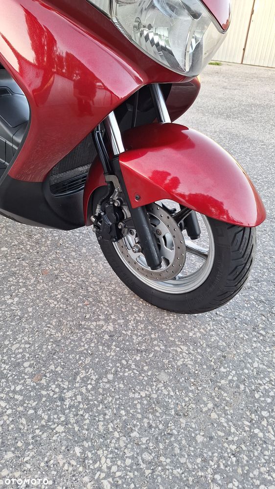 Suzuki Burgman - 20