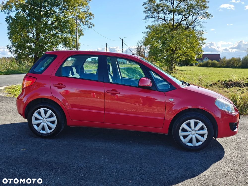 Suzuki SX4 1.5 Streetline 4x2 Classic - 6