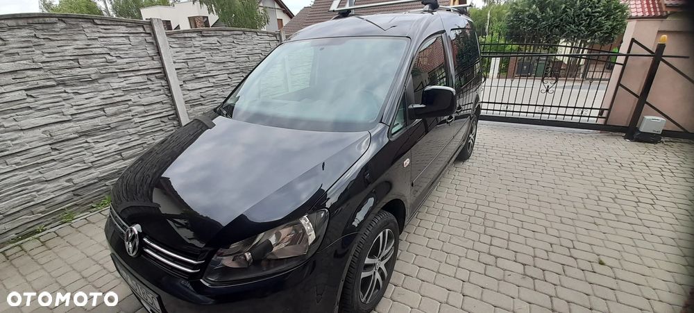 Volkswagen Caddy Comfortline BMT - 4