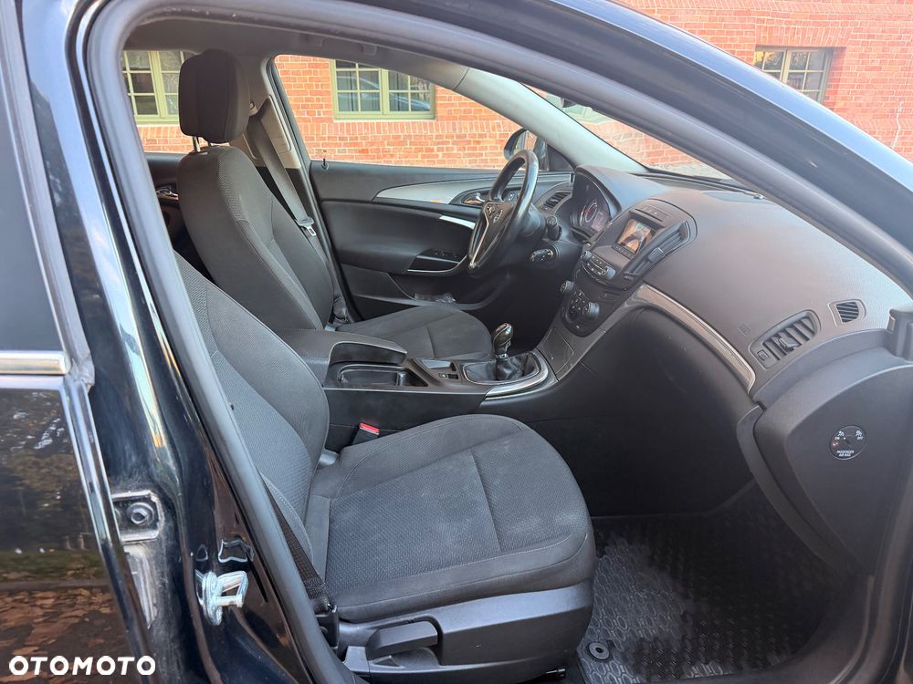 Opel Insignia - 16