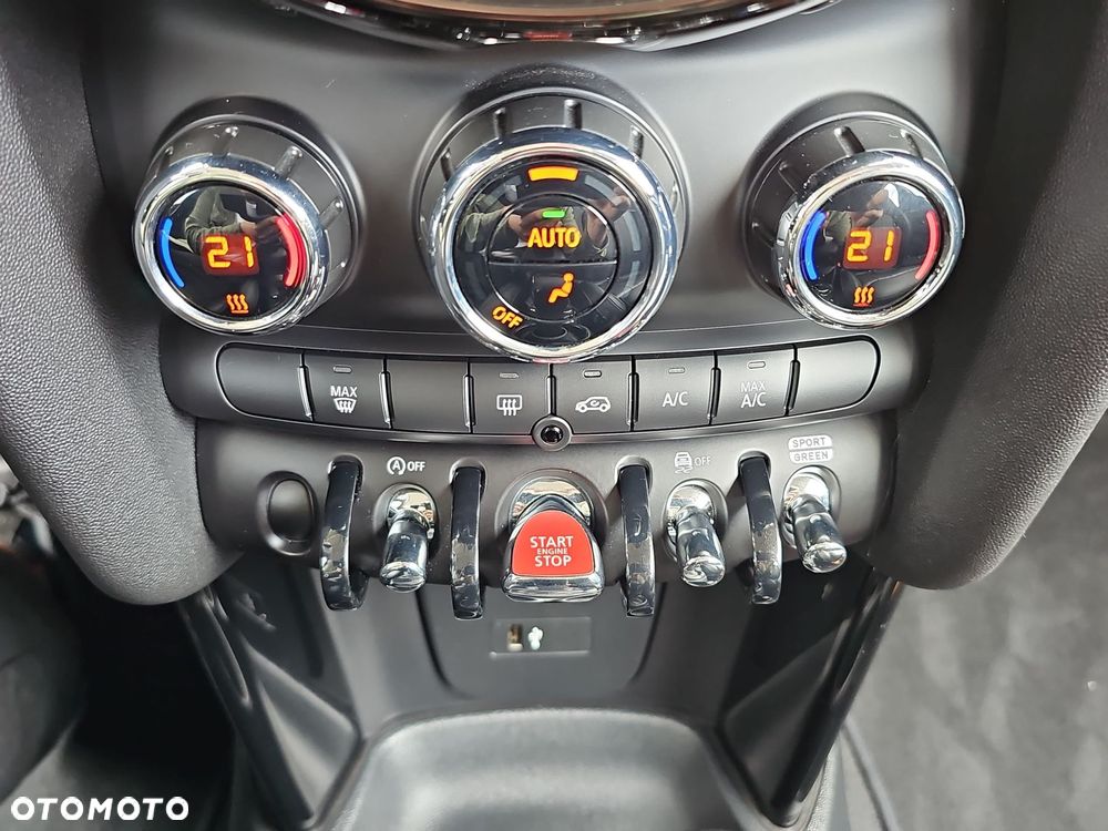 MINI Cooper Standard - 20