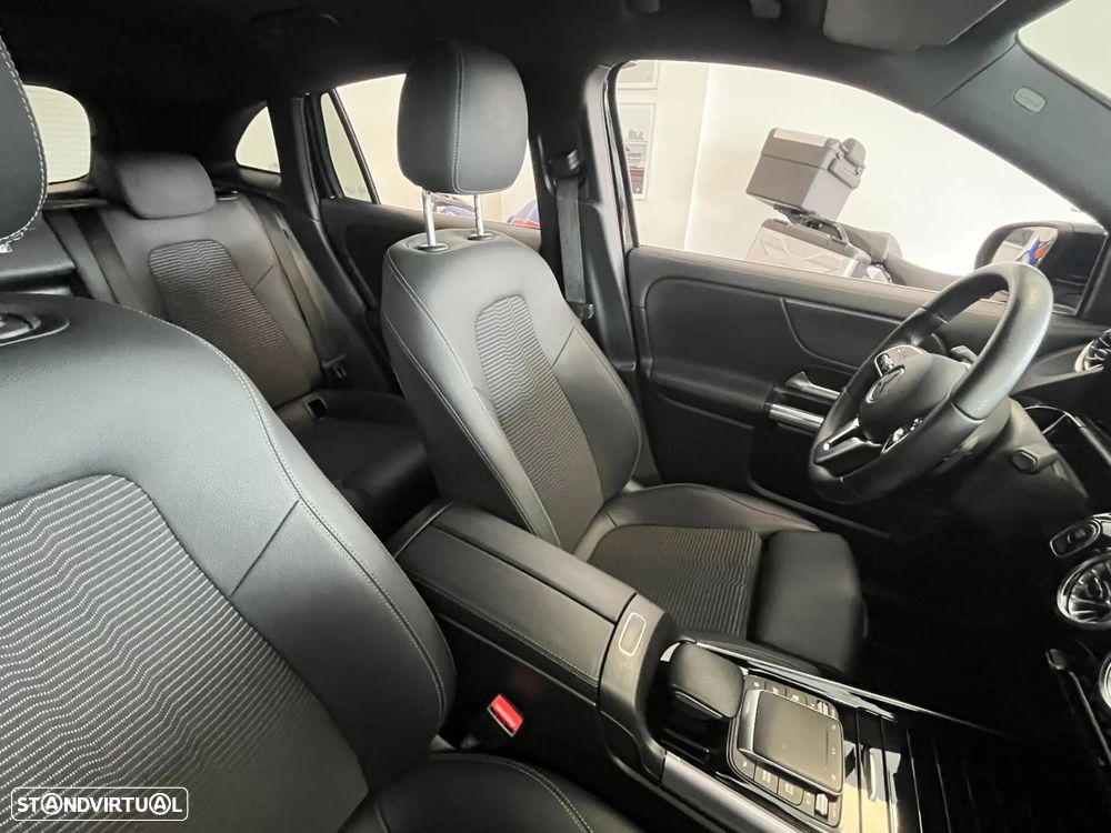 Mercedes-Benz EQA - 24