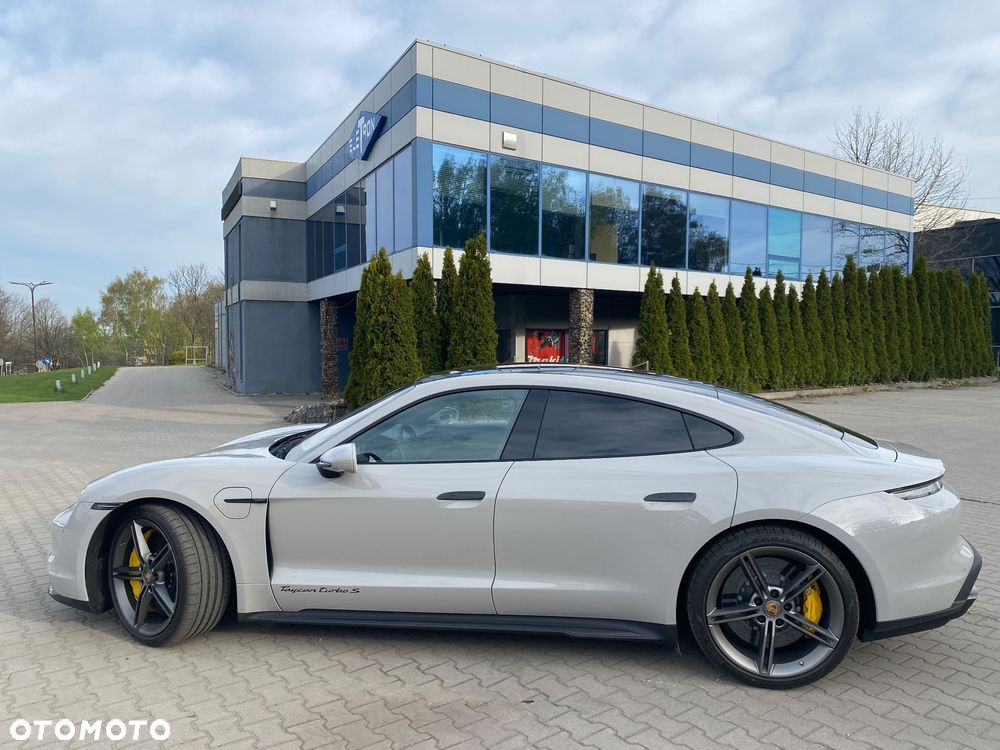 Porsche Taycan - 1
