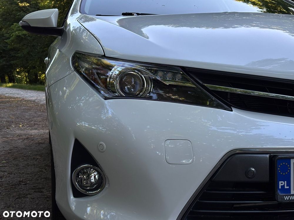 Toyota Auris 1.8 HSD Luna - 7