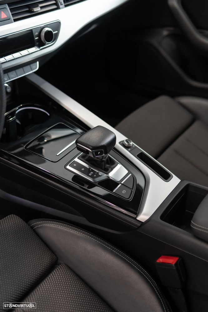 Audi A4 40 TDI quattro S line S tronic - 43